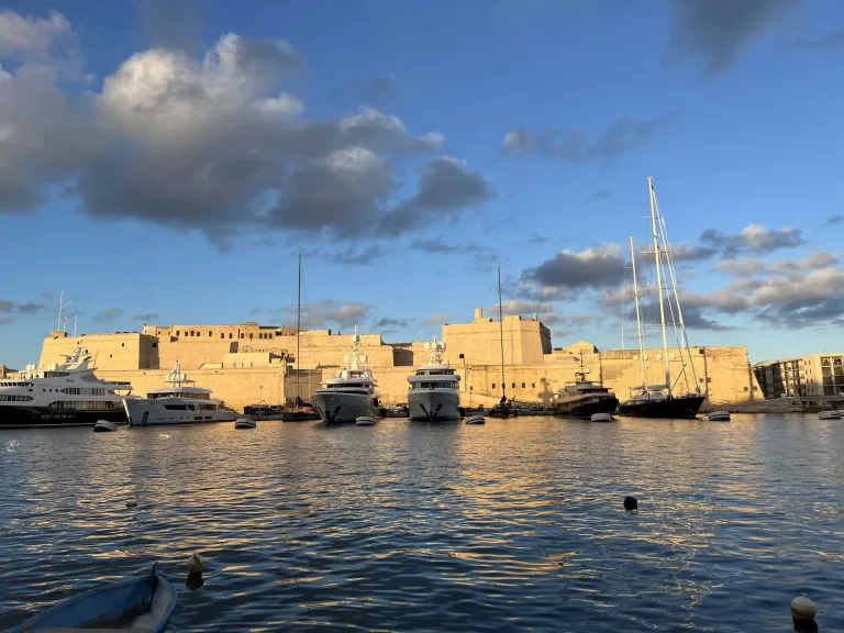view of fortress saint angelo from the sea, Birgu, Malta