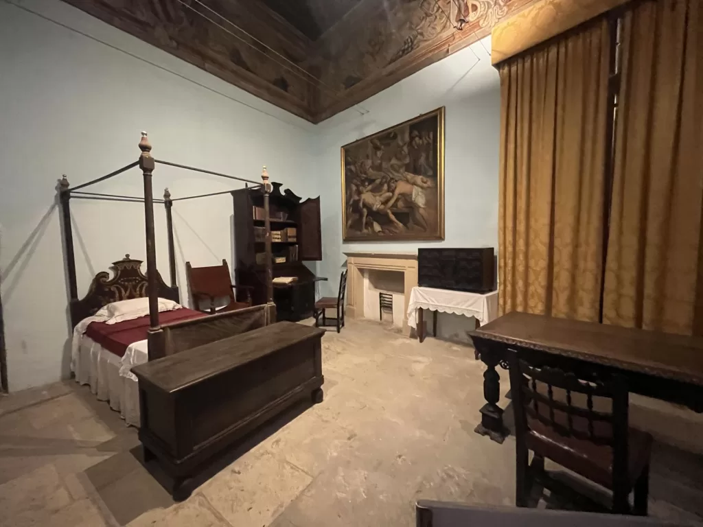sleeping room in Inquisitors Palace, Birgu, Malta
